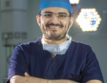 الدكتور اويس العوايشة عملية إزالة المرارة بالمنظار في تبوك عملية الفتق بالمنظار في تبوك عملية استئصال الغدة الدرقية في تبوك عملية فتق الحجاب الحاجز بالمنظار في تبوك عملية الارتداد المريئي بالمنظار في تبوك عملية دوالي الساقين بالليزر في تبوك